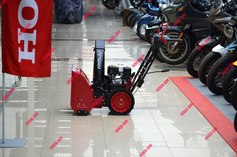 Снегоуборщик бензиновый HND ST61XWR