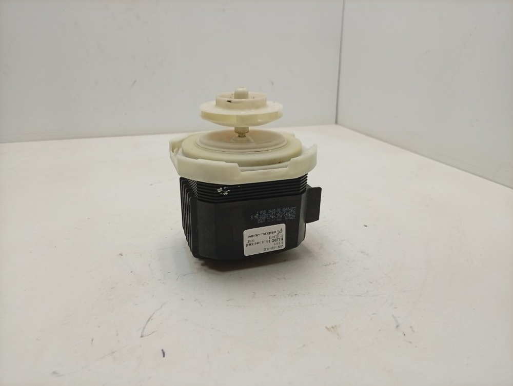 WP79/2 ктп6 Циркуляционный насос посудомоечной машины Indesit, Whirlpool C00257903 б/у