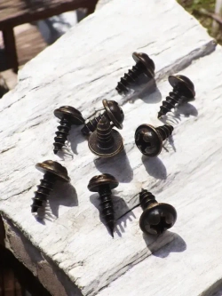 Шуруп - саморез 3*8мм декоративный (цвет - бронза) - 20 штук