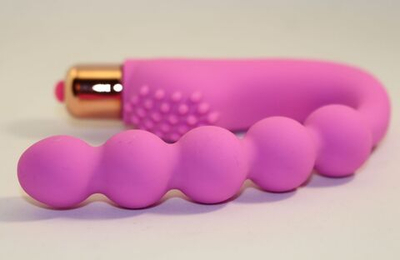 Розовый силиконовый вибромассажер в форме подковы (Цвет: розовый)