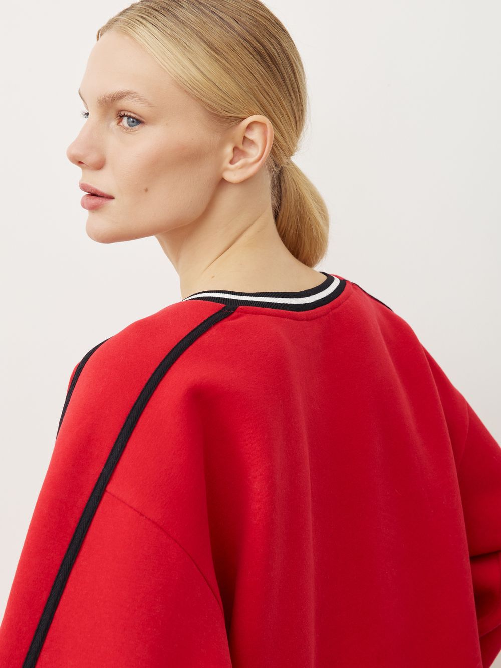 СВИТШОТ «NO DRAMA» КРАСНЫЙ