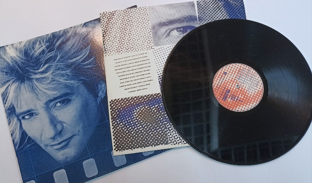 Винтажная виниловая пластинка Rod Stewart Camouflage (1984)