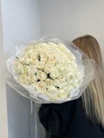 Гранд букет из пионовидных белых роз