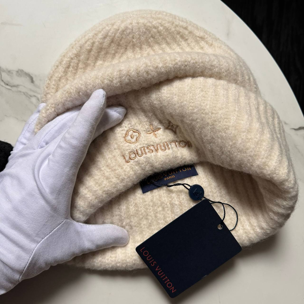 Шапка Louis Vuitton