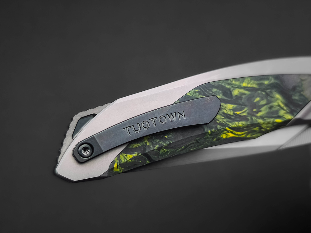 Складной нож DUKE [Tmax Satin green Carbon]