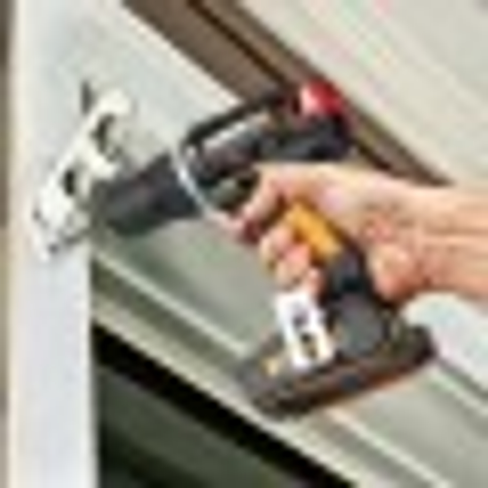 Дрель-шуруповерт аккумуляторная Worx WX367.1 ударная, бесщеточная, набор оснастки 158 пред.