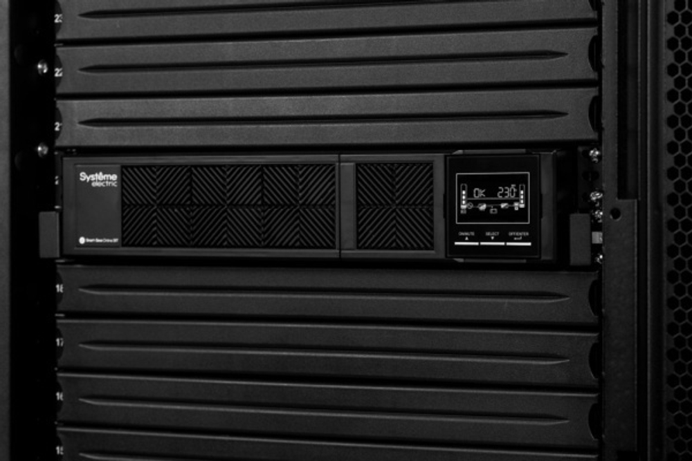 Источник бесперебойного питания Systeme Electric SRTRU2000RTXLI-NC