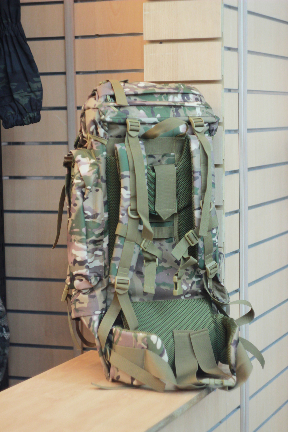 Рюкзак такт"Duffel bag"МУЛЬТИКАМ  c рамой 65л