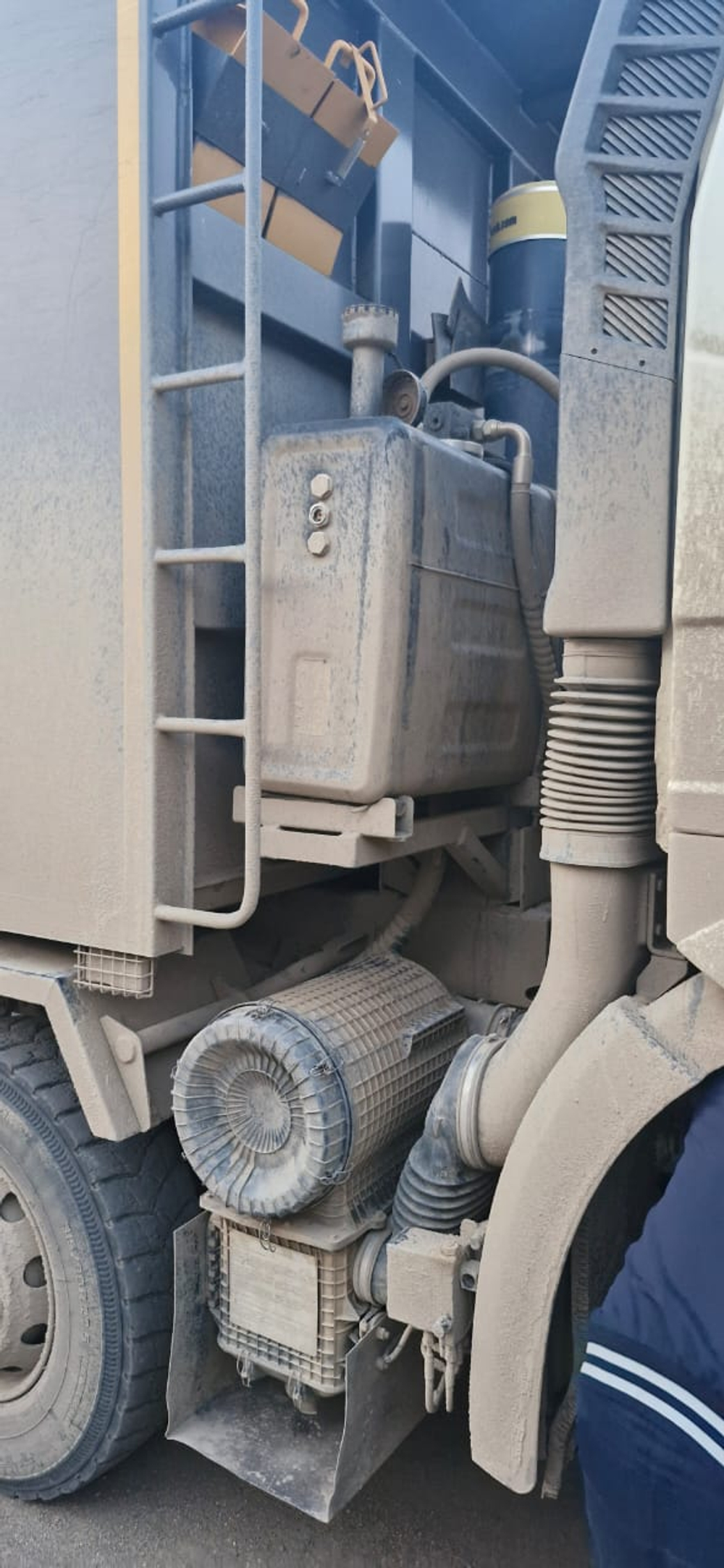 FAW J6 8x4 Самосвал CA3310P66K24T4E5 (Дизельный, 11,1 л, 420 л.с., МТ)