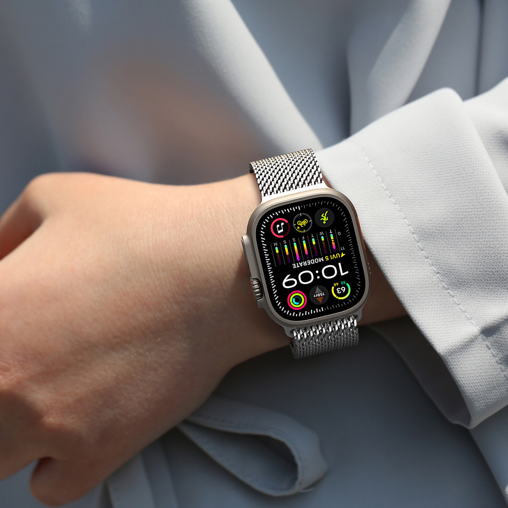 Ремешок из нержавеющей стали серебристого цвета для смарт часов Apple Watch 38, 40, 41 и 42мм, серия Milanese Air Series (миланская петля) от Dux Ducis