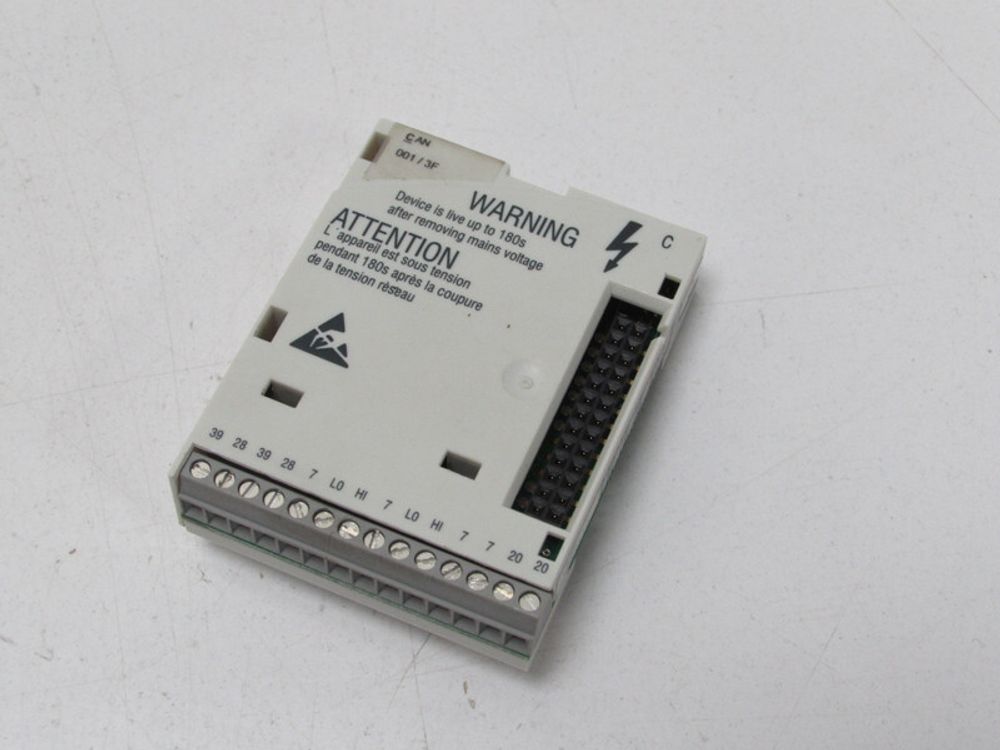 LENZE E82ZAFCC001