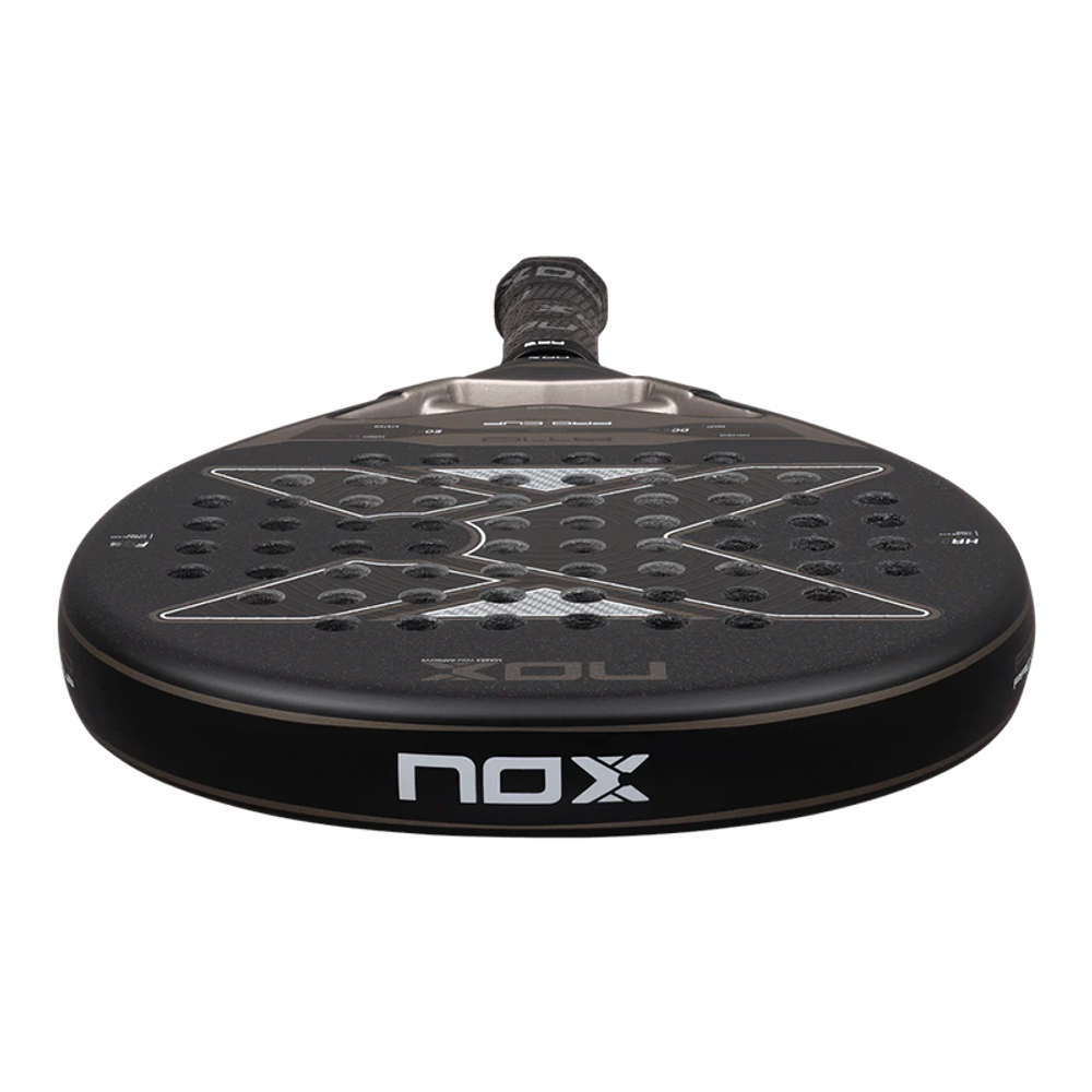 Ракетка Nox AT10 Pro Cup Hard от Агустина Тапиа, 2026