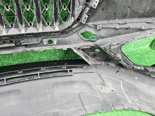 Бампер передний Hongqi HS5 (2019-н.в.)