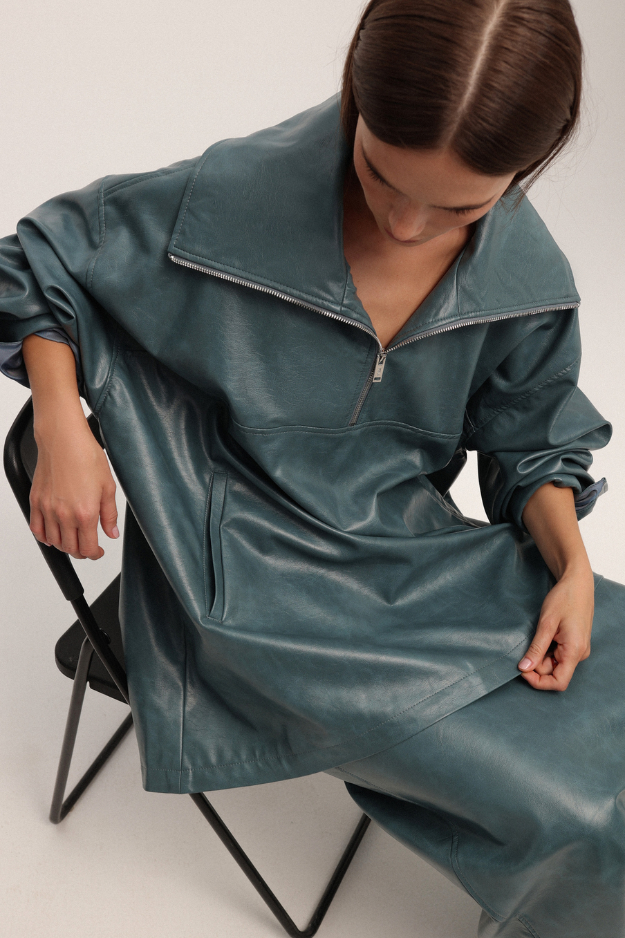 Анорак из экокожи