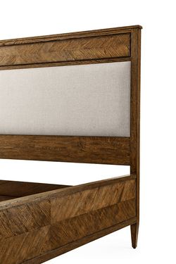 Кровать с мягким изголовьем "Нова"