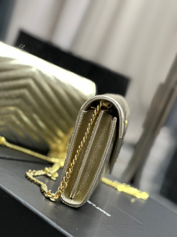 Saint Laurent WOC 22 cm