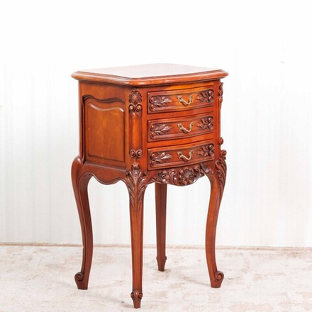 Комод в стиле Людовика XV