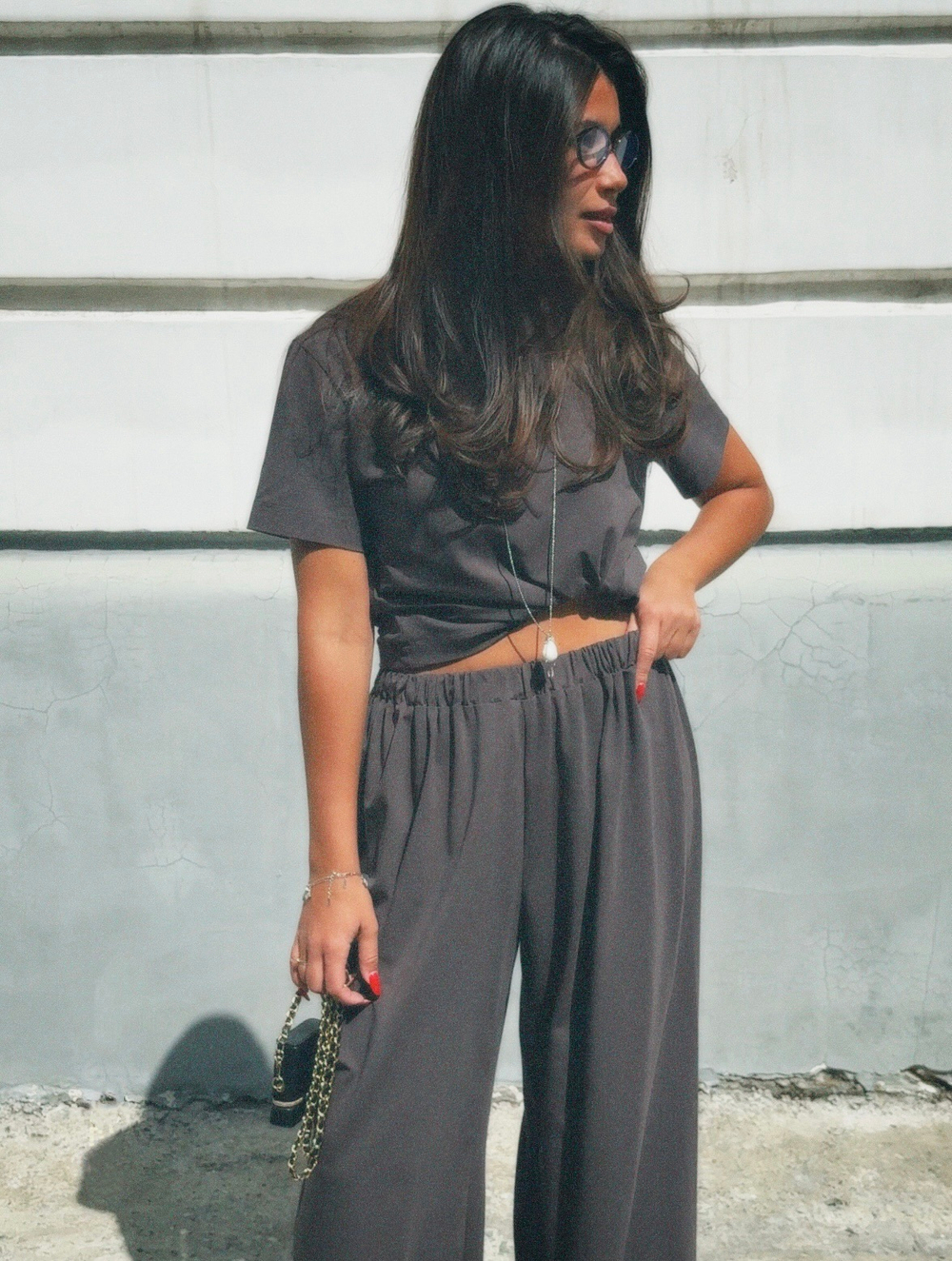 Костюм с силуэтной футболкой в цвете Морро