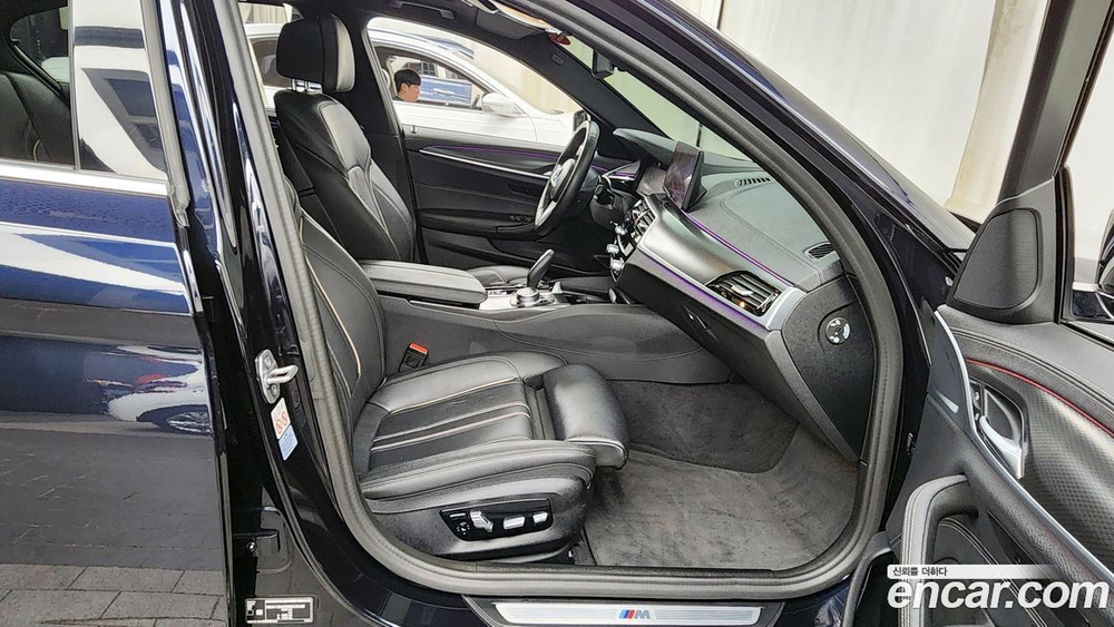 BMW 5 Series (G30) 520i M Sports (09.2022)