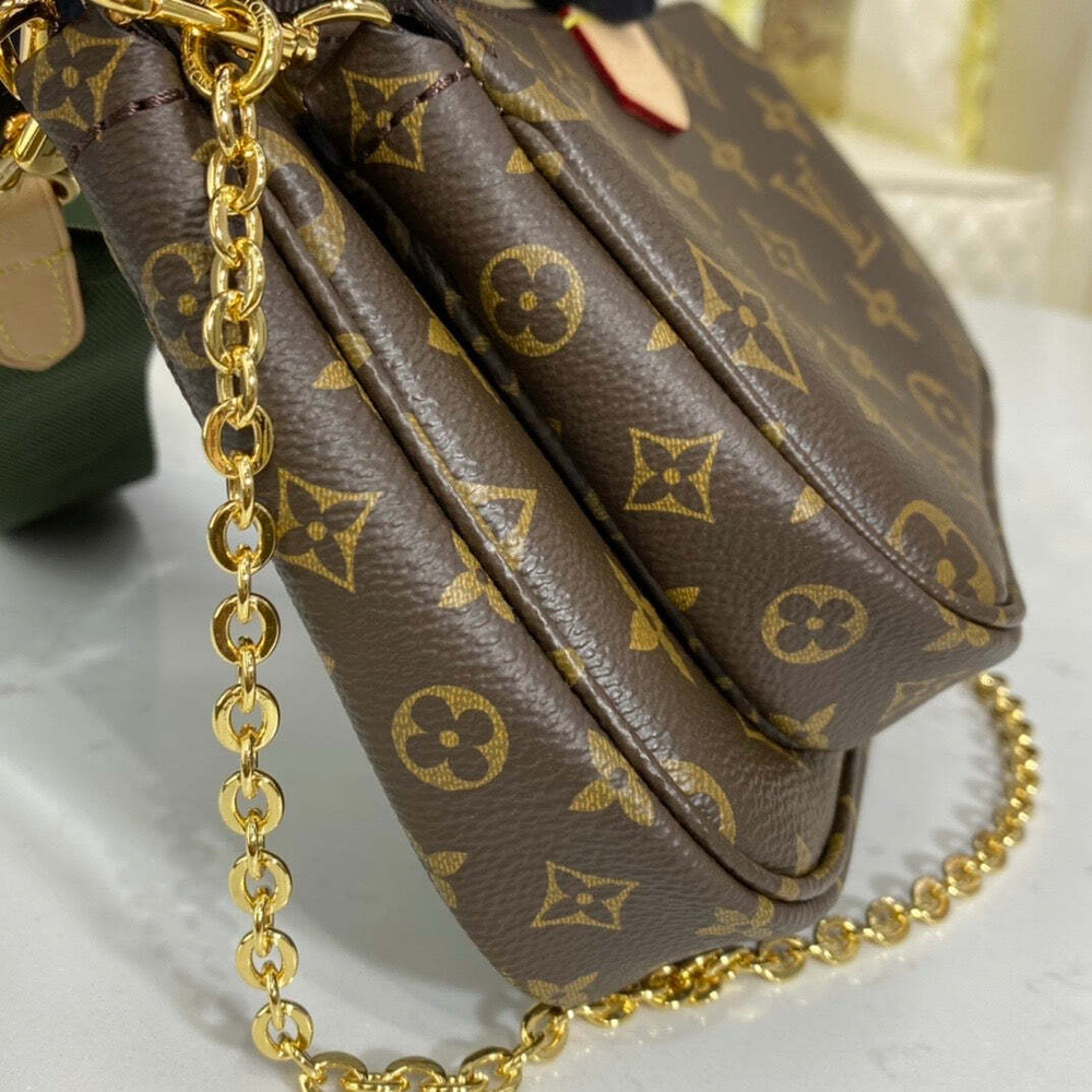 Louis Vuitton Multi Pochette Accessoires
