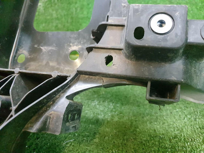 Телевизор Hyundai Staria (2021-н.в.)