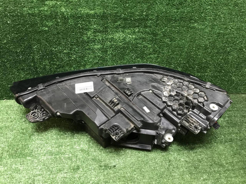 Фара правая Audi E-tron (2018-2023) LED