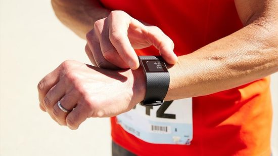 Обзор Fitbit Surge