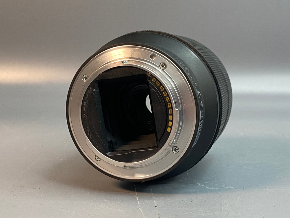 Sony 28-70mm 3.5-5.6 OSS