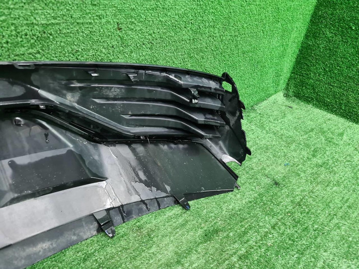 Юбка заднего бампера Geely Monjaro (2021-н.в.)