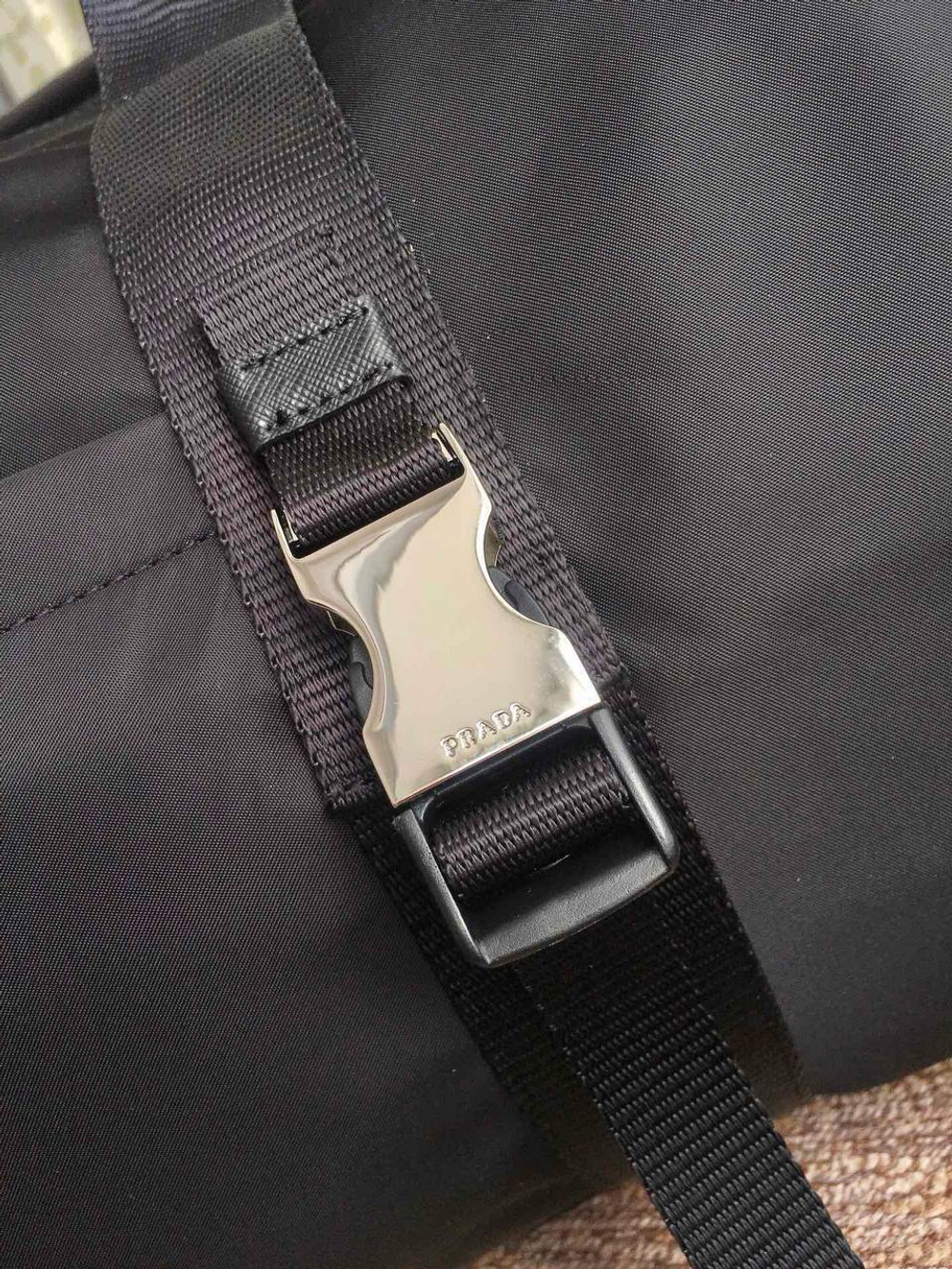 Дорожная сумка Prada