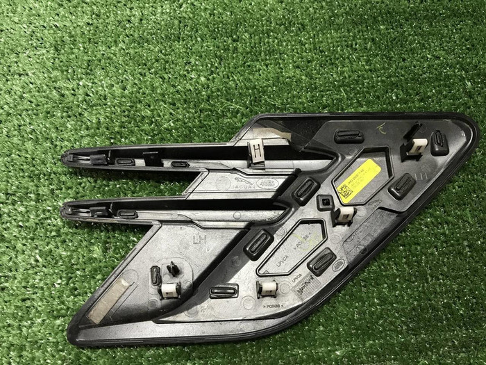 Накладка крыла передняя Range Rover Sport 2 17-22