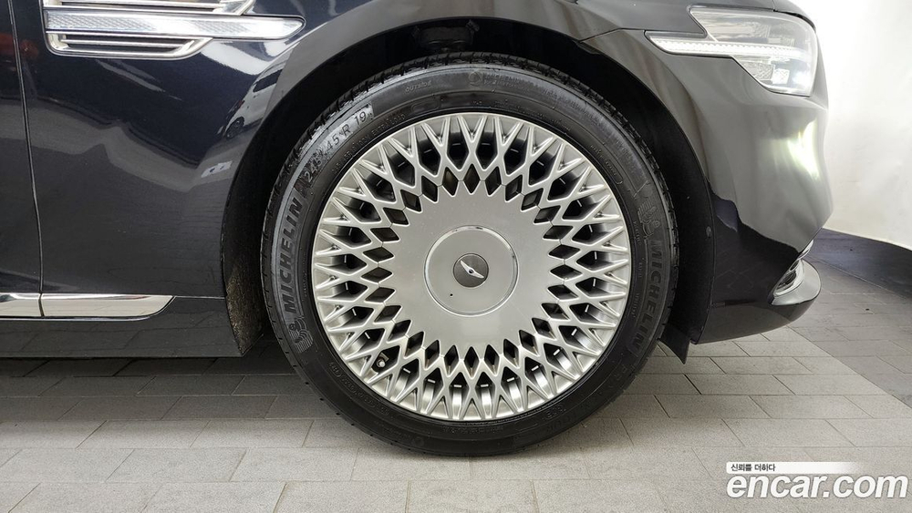 Genesis G90 3.8 AWD (08.2020)