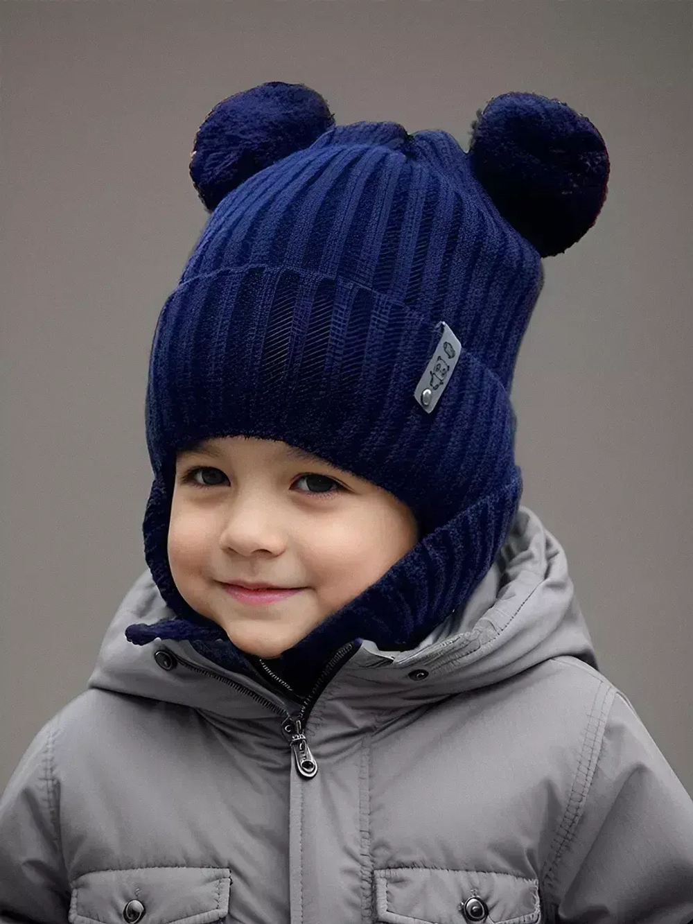 Шапка для мальчика со снудом осенняя