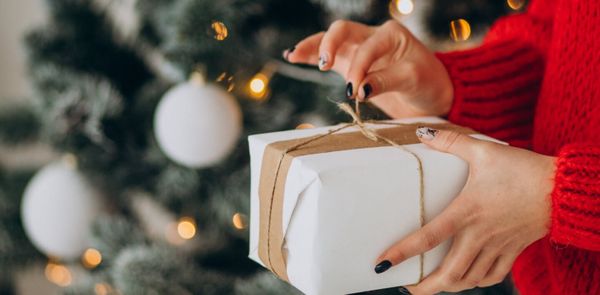 Подарки для неё: что выбрать на Новый год из зимних коллекций Marc Cain