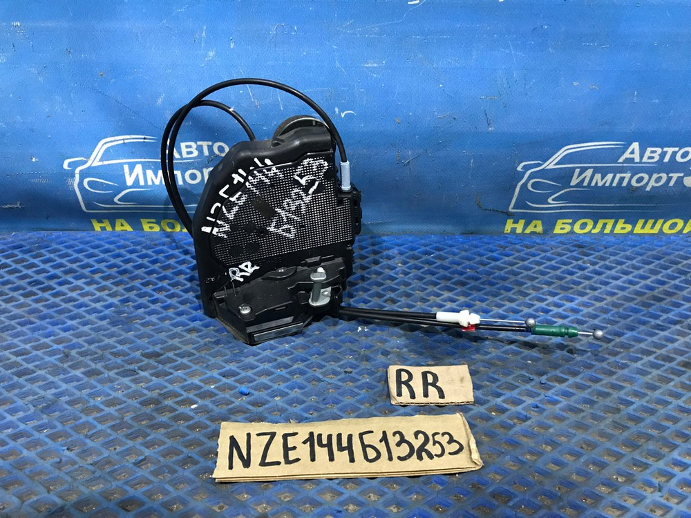 Замок двери задней правой TOYOTA COROLLA AXIO 2006-2012