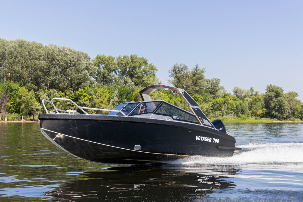 Катер Volzhanka VOYAGER 700 open
