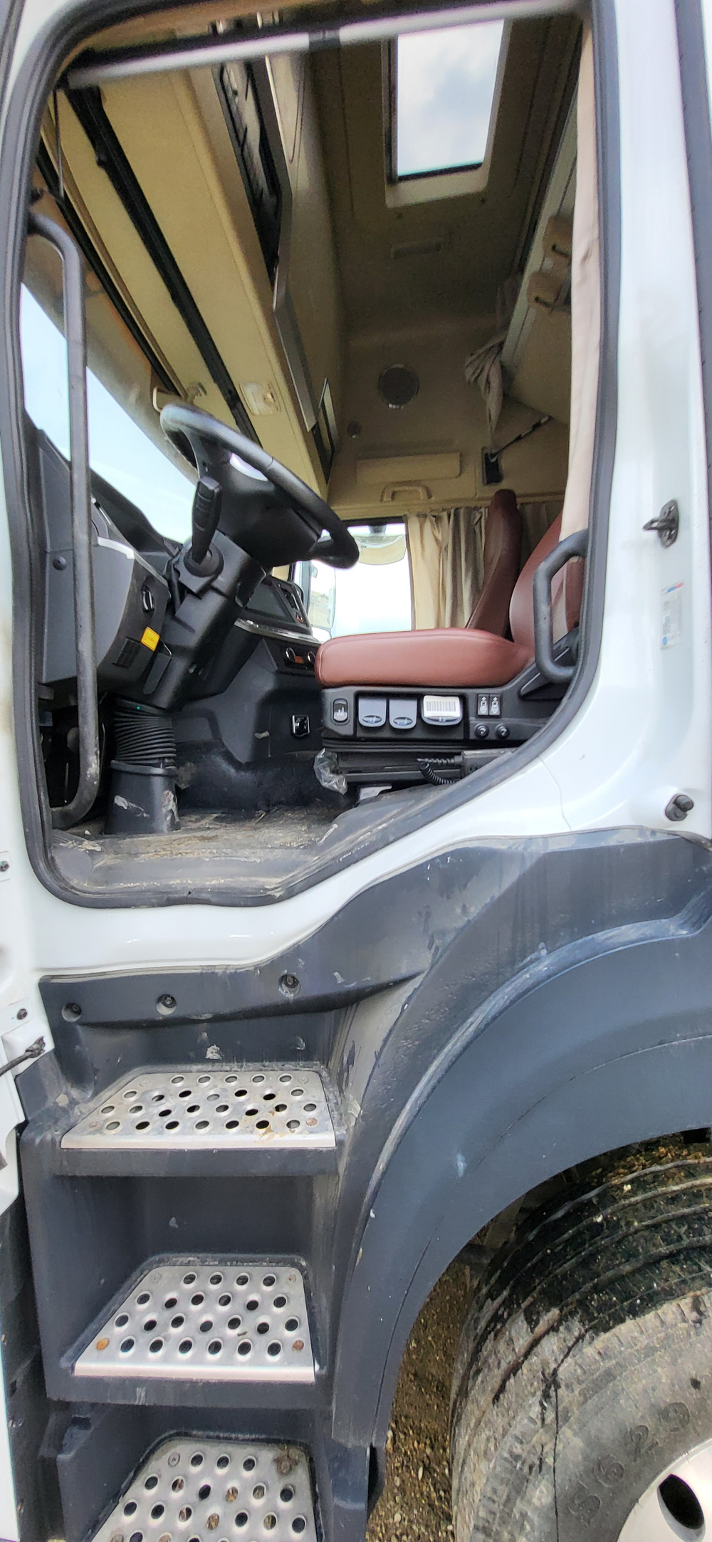 VASOL HV7 4x2 Седельный тягач DFD4189 (Дизельный, 13.0 л, 530 л.с. АТ)