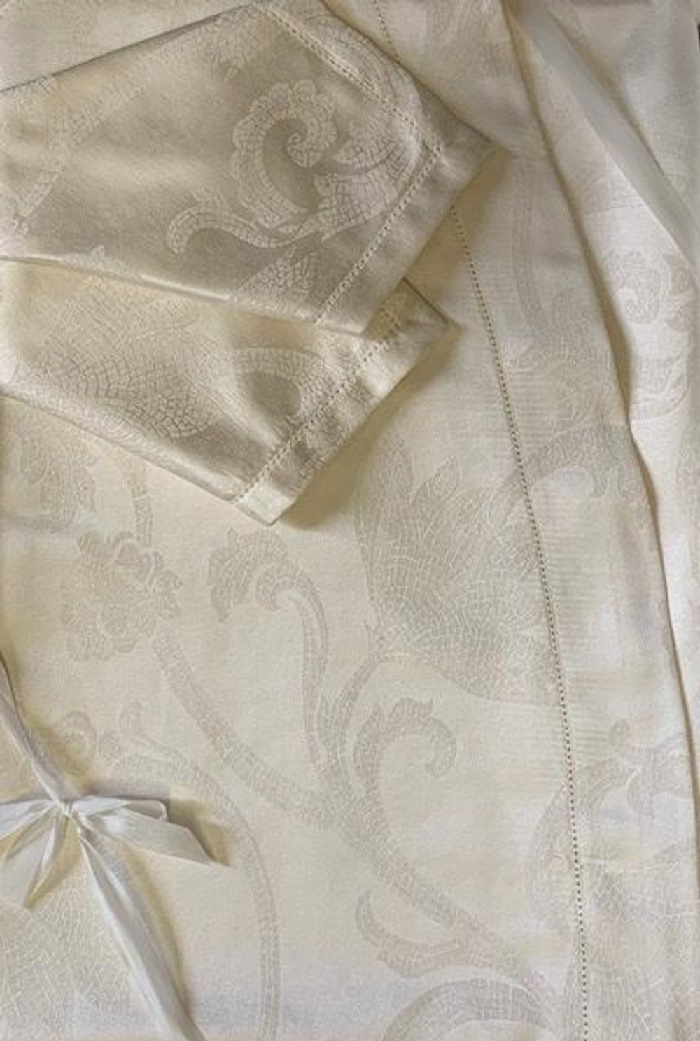 Скатерть круглая 220 и 8 салфеток Gamba 9895 Panna шампань