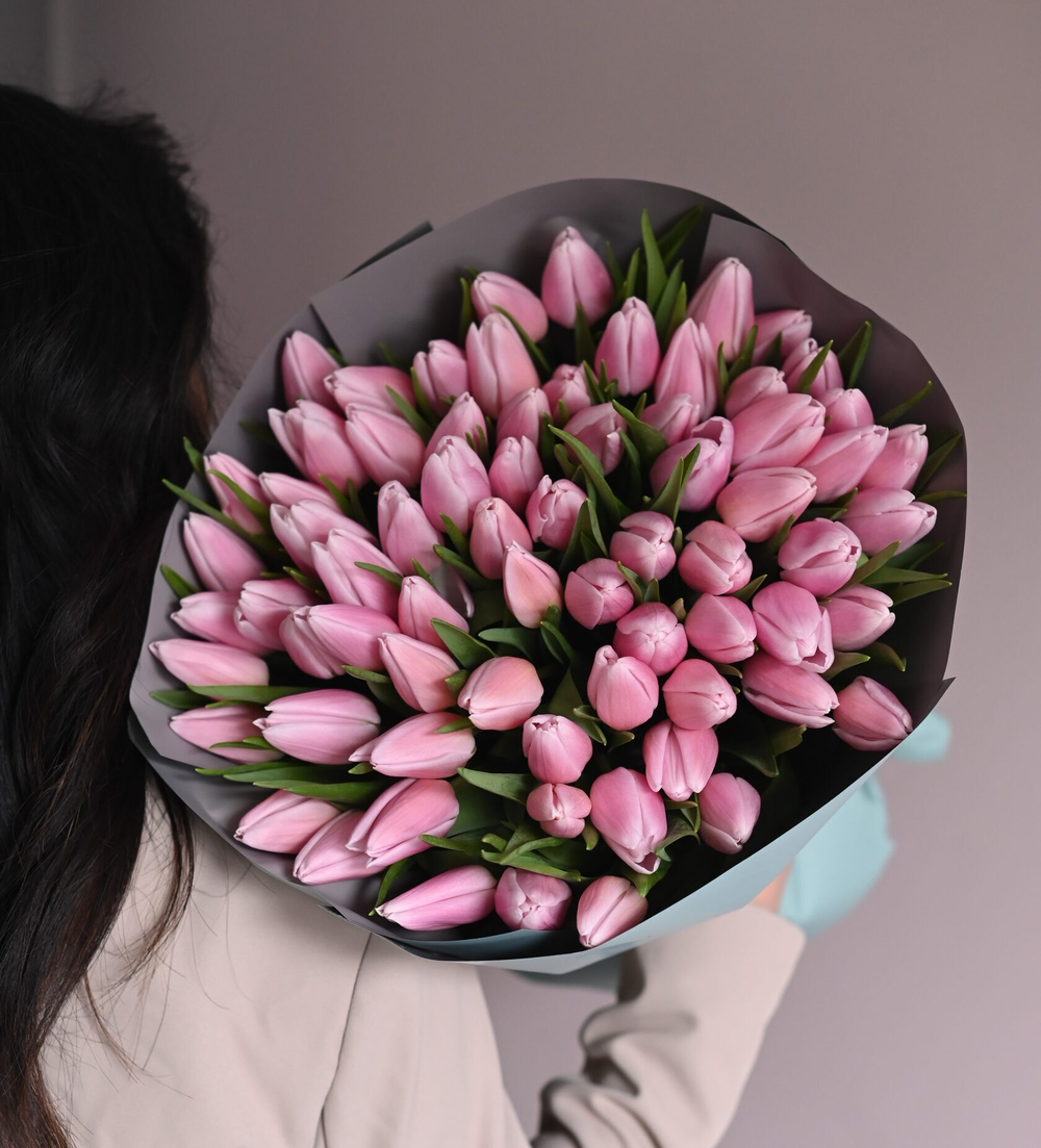 71 розовый тюльпан – розы с доставкой по Южно-Сахалинску, интернет-магазин FloArt