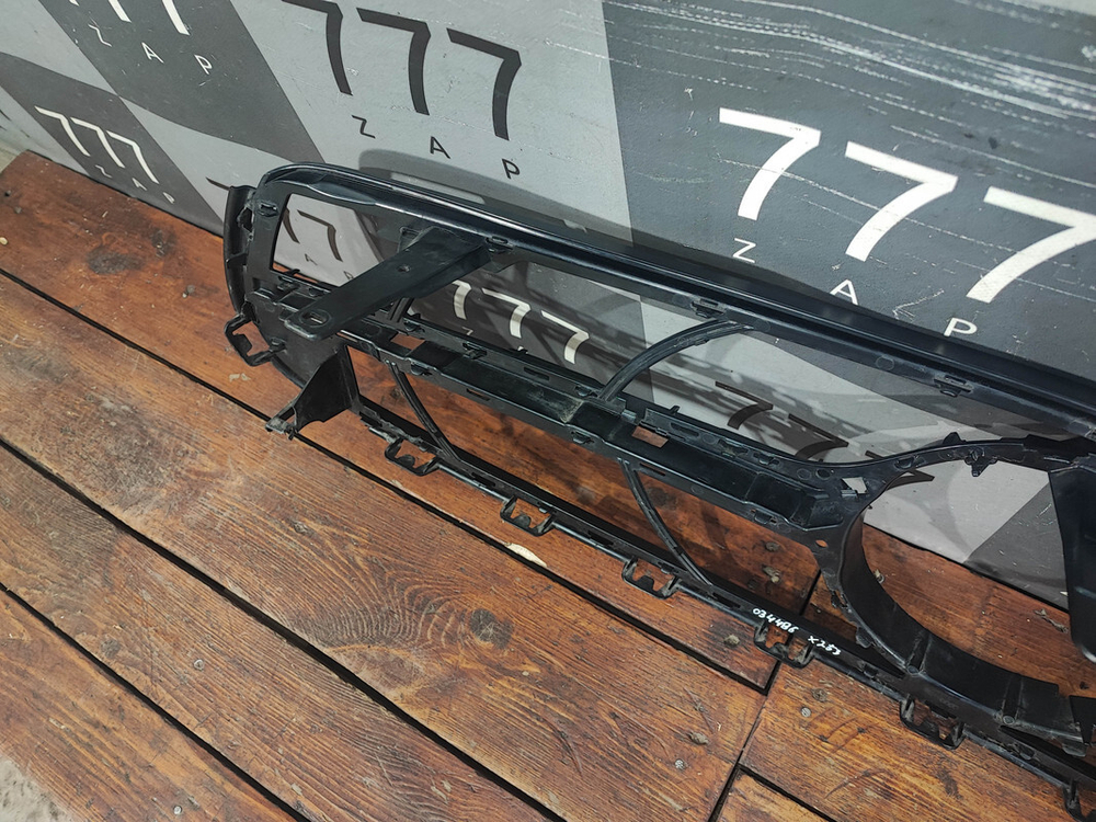 Решетка радиатора Mercedes GLC (C253) Coupe 19-22 Б/У Оригинал A2538809504