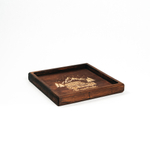 Деревянная менажница из кедра для подачи блюд и закусок с гравировкой "Волшебство не за горами"