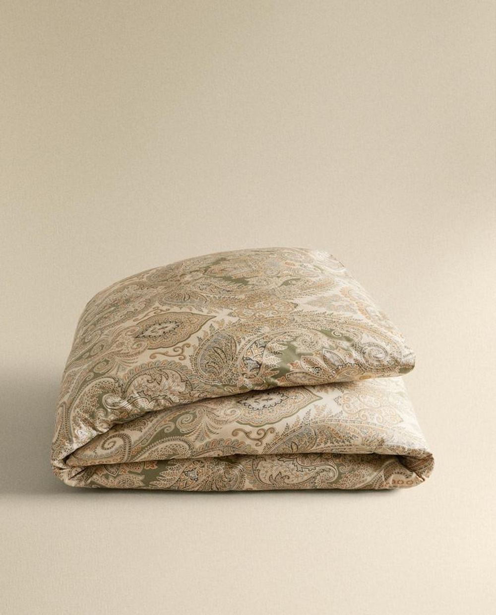 ZARA HOME ПОДОДЕЯЛЬНИК ИЗ ХЛОПКА-САТИНА С УЗОРОМ «ПЕЙСЛИ» (300 НИТЕЙ), ЗЕЛЕНЫЙ