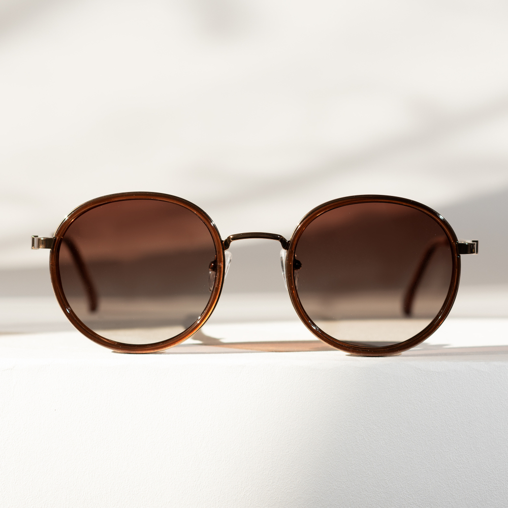 Солнцезащитные коричневые очки/ Chambrow LERO