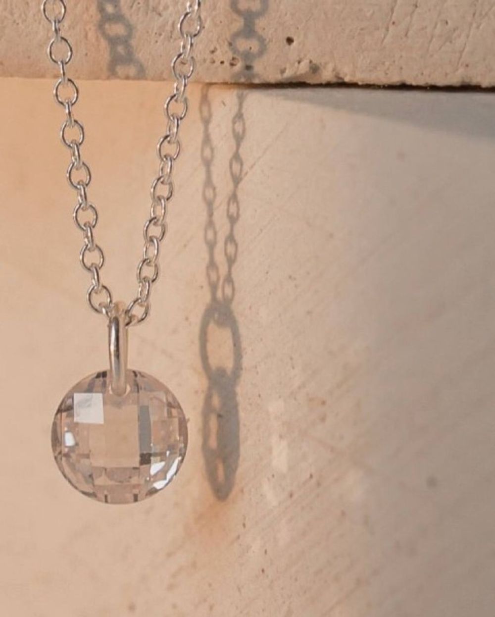 Подвеска с фианитом