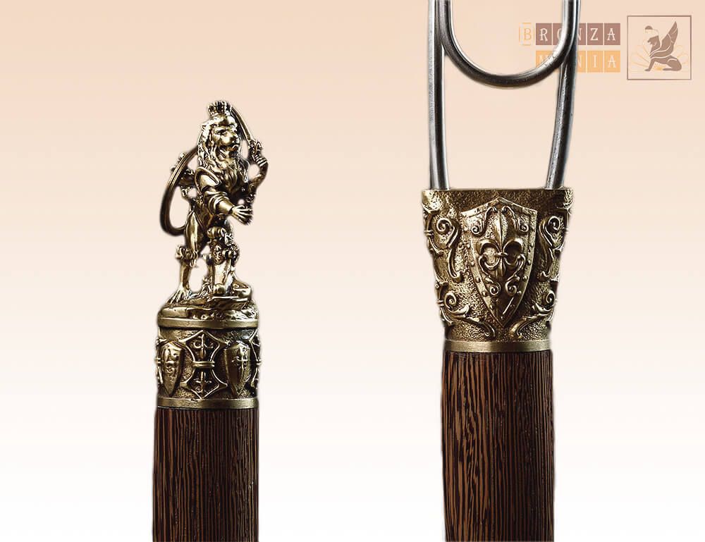 решетка-гриль Лев с мечом