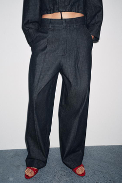 ZARA ДЖИНСОВЫЕ БРЮКИ С ЗАЩИПАМИ — ZW COLLECTION, СИНИЙ