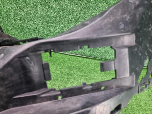 Кронштейн переднего бампера лев. BMW X6M F96 19-23