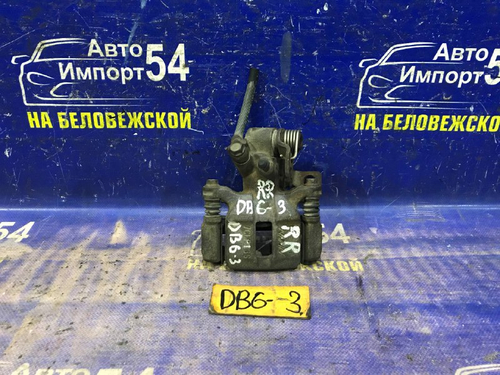 Суппорт тормозной задний правый Honda INTEGRA 2000