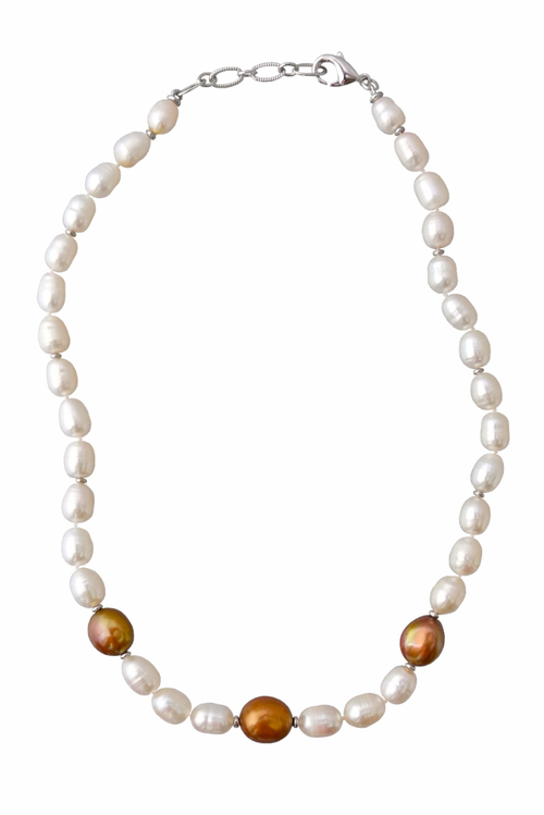 Чокер из овального жемчуга