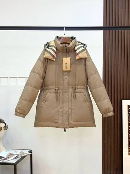 Пуховик Burberry